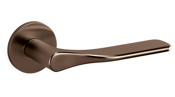 Дверная ручка OLIVARI PADDLE (DS - матовая супербронза)
